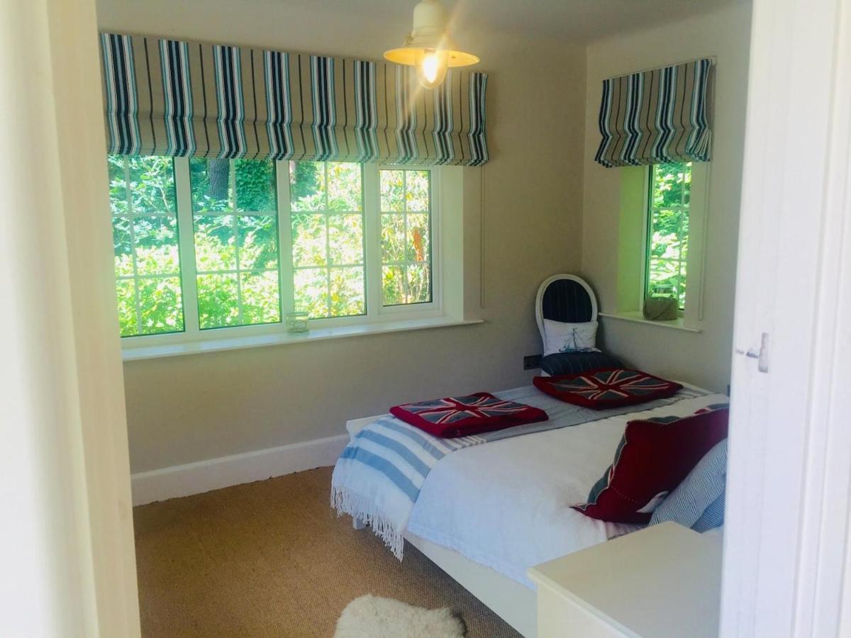 Chadham Pines Cottage Poole Bagian luar foto
